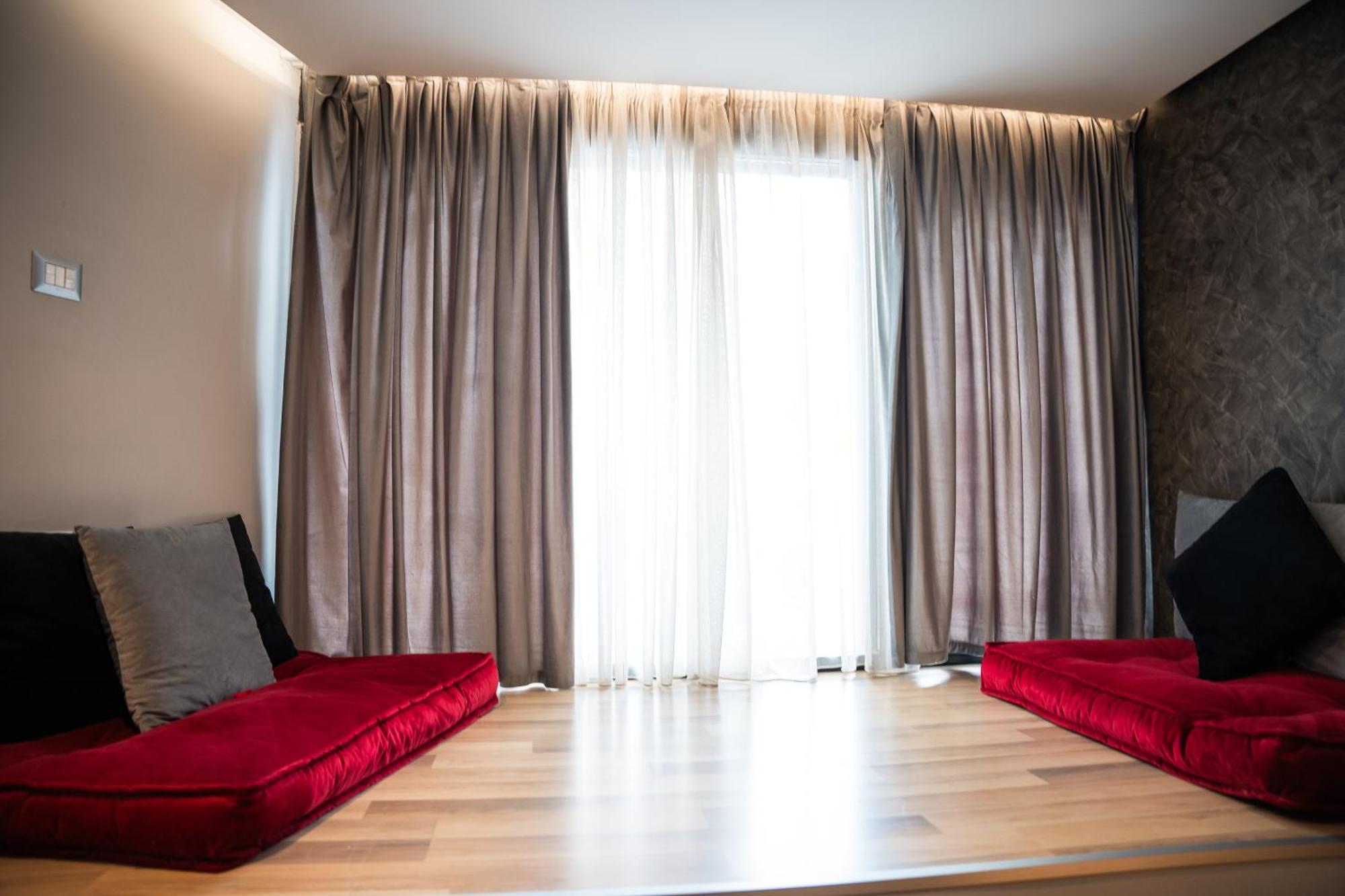 Center Boutique Hotel 티라나 외부 사진