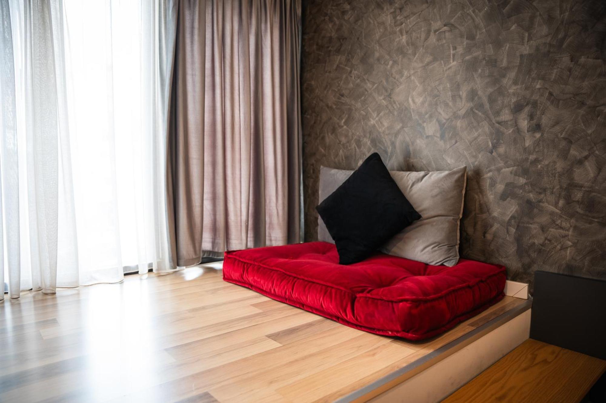 Center Boutique Hotel 티라나 외부 사진